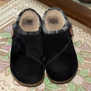 Origins Black Suede Kids Slippers